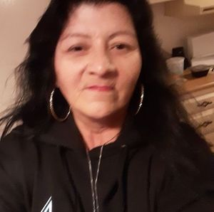 Meet your Posher, Roxanne